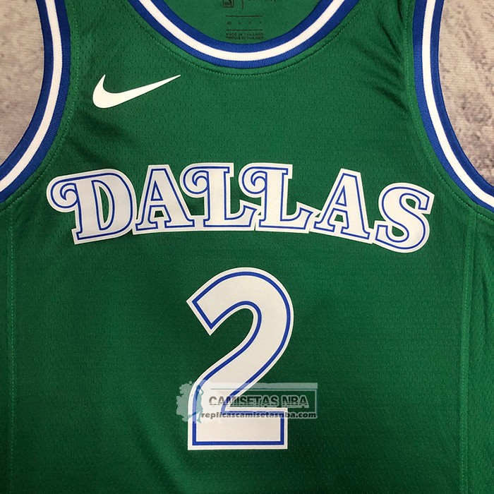 Camiseta Dallas Mavericks Kyrie Irving NO 2 Hardwood Classics 2022-23 Verde